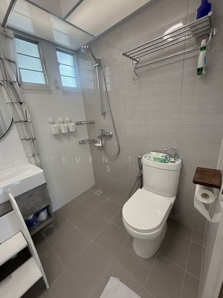 619A Tampines Street 61, 619A Tampines Street 61, 3 Bedrooms, 1,001 sqft, HDB Flat For Sale, by Steven Tiu Y S, 500155664 - Bathroom - PropertyGuru.com.sg