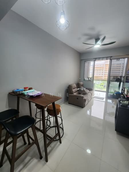 Hills TwoOne, 21 Hillview Terrace, 3 Bedrooms, 797 sqft, Apartment For Rent, by Joanne Sum, 500155680 - Living Room - PropertyGuru.com.sg