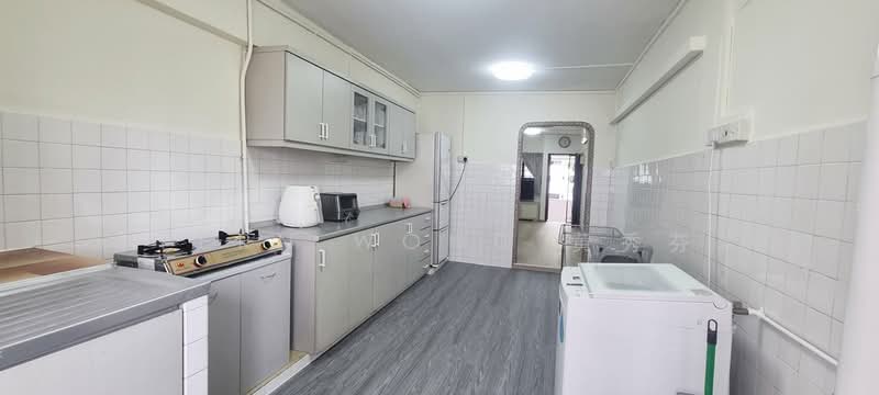 39 Bedok South Road, 39 Bedok South Road, 2 Bedrooms, 721 sqft, HDB Flat For Sale, by Fern Wong 黄秀芬, 500155691 - Kitchen - PropertyGuru.com.sg