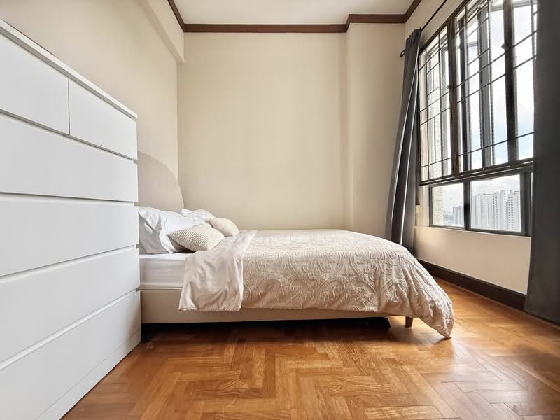 Regent Heights, 50 Bukit Batok East Avenue 5, 3 Bedrooms, 1,163 sqft, Condominium For Sale, by Syahir ., 500155712 - Bedroom - PropertyGuru.com.sg