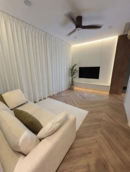The Inflora, 67 Flora Drive, 2 Bedrooms, 818 sqft, Condominium For Sale, by Jovin Yeo, 500155723 - Living Room - PropertyGuru.com.sg