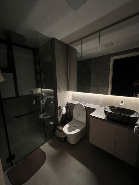 The Inflora, 67 Flora Drive, 2 Bedrooms, 818 sqft, Condominium For Sale, by Jovin Yeo, 500155723 - Bathroom - PropertyGuru.com.sg