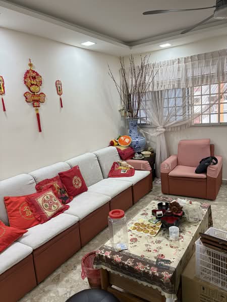 113 Clementi Street 13, 113 Clementi Street 13, 3 Bedrooms, 1,119 sqft, HDB Flat For Rent, by Kelvin Lim, 500155728 - Living Room - PropertyGuru.com.sg