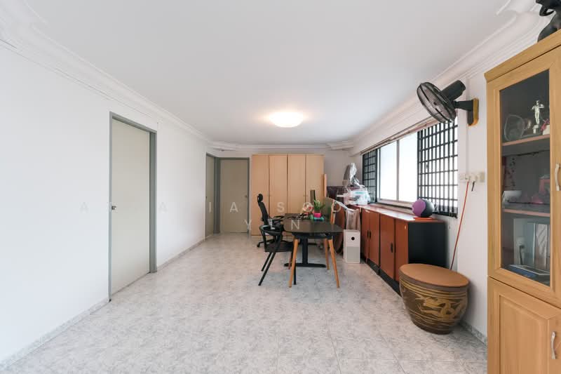 291 Yishun Street 22, 291 Yishun Street 22, 5 Bedrooms, 1,776 sqft, HDB Flat For Sale, by Athalia Soon Sze Yin, 500155740 - Study - PropertyGuru.com.sg