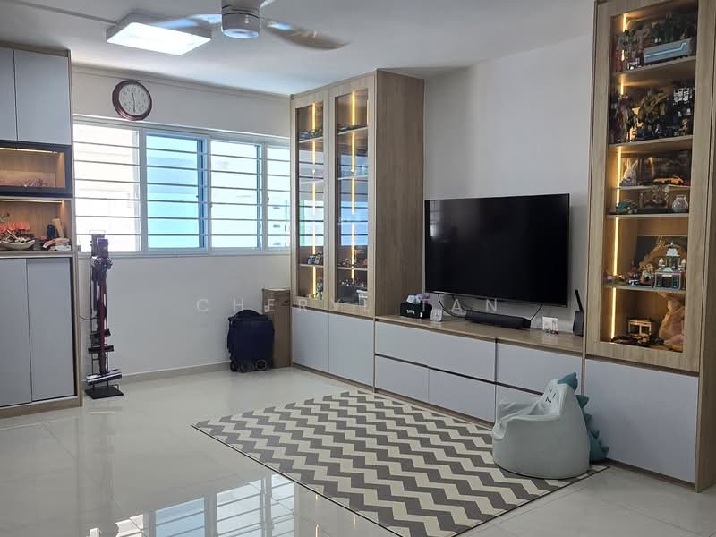 172 Woodlands Street 13, 172 Woodlands Street 13, 3 Bedrooms, 980 sqft, HDB Flat For Sale, by Cheryl Tan, 500155750 - Living Room - PropertyGuru.com.sg