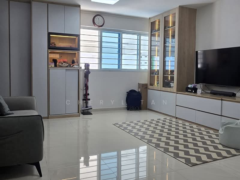 172 Woodlands Street 13, 172 Woodlands Street 13, 3 Bedrooms, 980 sqft, HDB Flat For Sale, by Cheryl Tan, 500155750 - Living Room - PropertyGuru.com.sg