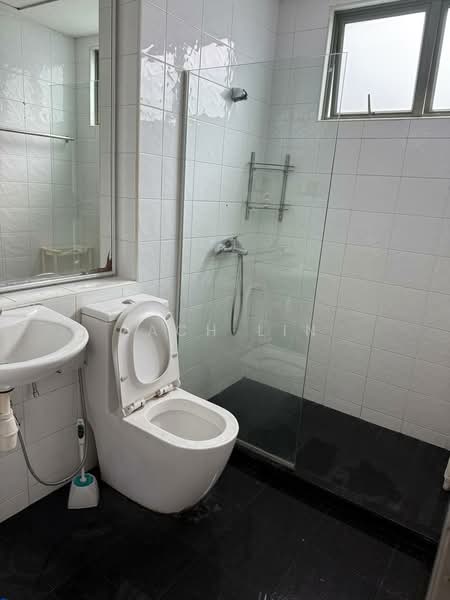 Ever Lodge, 685 Geylang Road, 2 Bedrooms, 1,050 sqft, Apartment For Rent, by Zach Lin, 500155790 - Bathroom - PropertyGuru.com.sg