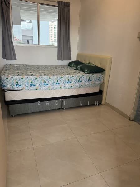 Ever Lodge, 685 Geylang Road, 2 Bedrooms, 1,050 sqft, Apartment For Rent, by Zach Lin, 500155790 - Bedroom - PropertyGuru.com.sg