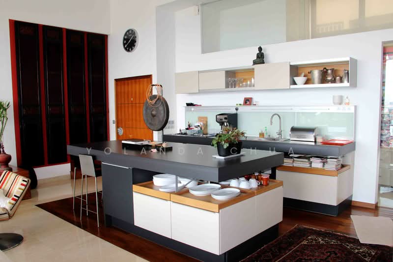 Hillcrest Arcadia, 255 Arcadia Road, 4 Bedrooms, 2,530 sqft, Condominium For Sale, by Yolanda Chua, 500155794 - Kitchen - PropertyGuru.com.sg