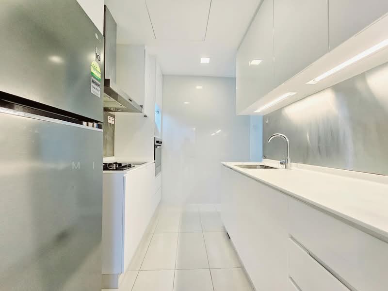 Park Infinia at Wee Nam, 2 Lincoln Road, 2 Bedrooms, 850 sqft, Condominium For Rent, by Michelle Leong, 500155807 - Kitchen - PropertyGuru.com.sg