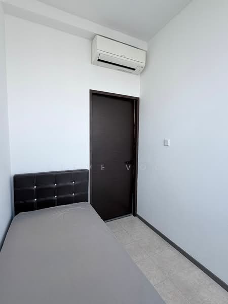 The Centris, 83 Jurong West Central 3, Room Rental, 150 sqft, Apartment For Rent, by Steve Voon, 500155817 - Bedroom - PropertyGuru.com.sg