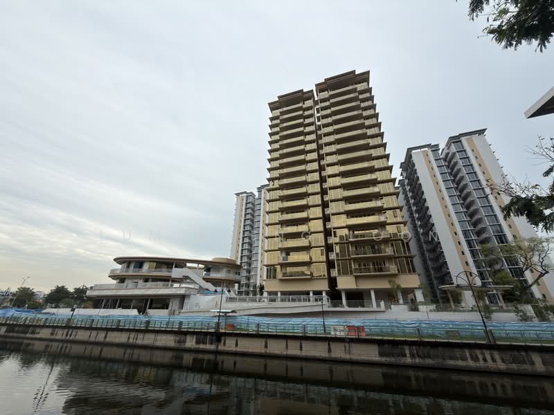 Grand Dunman, 18 Dunman Road, 3 Bedrooms, 958 sqft, Condominium For Sale, by Lum Kheng Loon, 500155839 - Exterior - PropertyGuru.com.sg