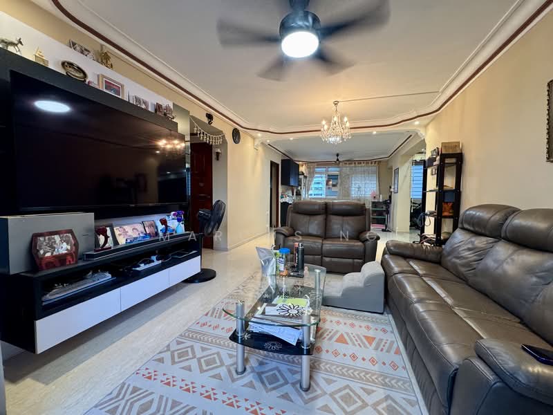 736 Jurong West Street 75, 736 Jurong West Street 75, 3 Bedrooms, 1,432 sqft, HDB Flat For Sale, by Marcus Ng, 500155843 - Living Room - PropertyGuru.com.sg