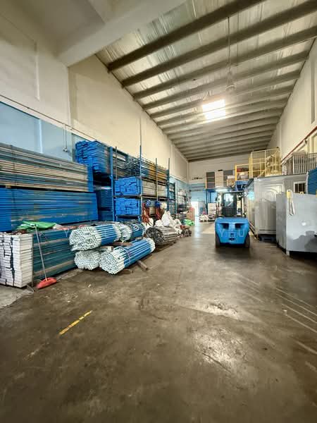 Pioneer Lot, 25 Benoi Road, 10,470 sqft, Light Industrial (B1) For Sale, by Yolanda Yu, 500155845 - Interior - CommercialGuru.com.sg