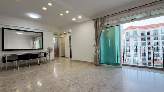 Estella Gardens, 29 Flora Road, 3 Bedrooms, 1,259 sqft, Condominium For Rent, by June Ling, 500155850 - PropertyGuru.com.sg