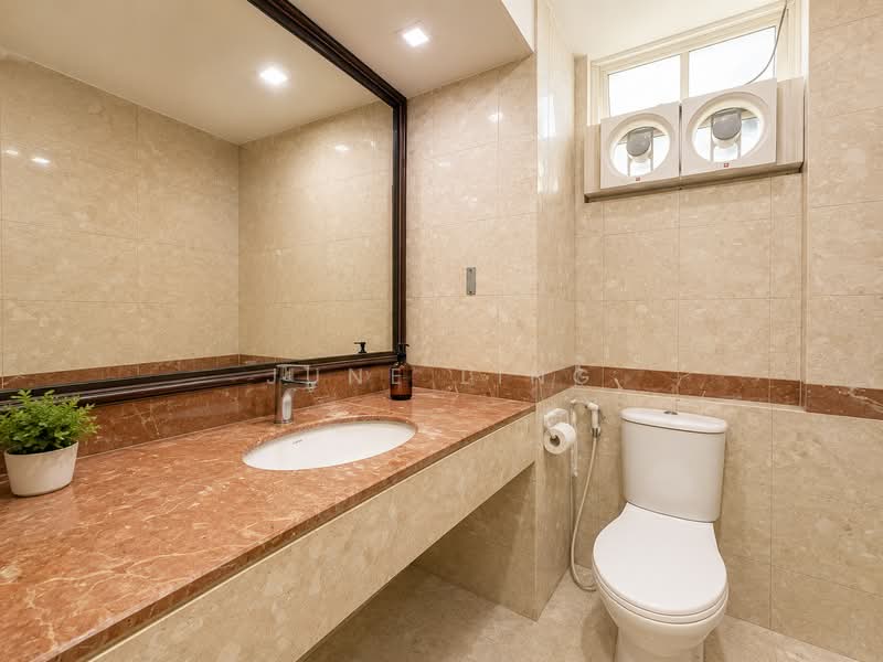Estella Gardens, 29 Flora Road, 3 Bedrooms, 1,259 sqft, Condominium For Rent, by June Ling, 500155850 - Bathroom - PropertyGuru.com.sg