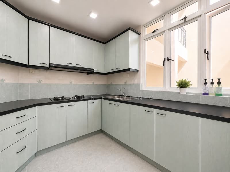 Estella Gardens, 29 Flora Road, 3 Bedrooms, 1,259 sqft, Condominium For Rent, by June Ling, 500155850 - Kitchen - PropertyGuru.com.sg