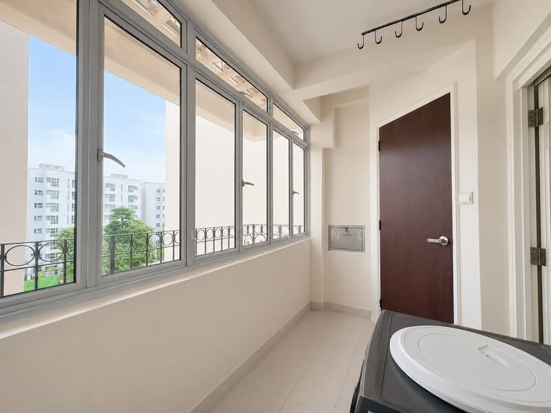 Estella Gardens, 29 Flora Road, 3 Bedrooms, 1,259 sqft, Condominium For Rent, by June Ling, 500155850 - Balcony - PropertyGuru.com.sg