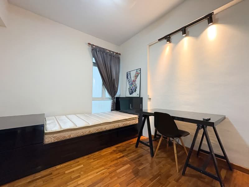 Estella Gardens, 29 Flora Road, 3 Bedrooms, 1,259 sqft, Condominium For Rent, by June Ling, 500155850 - Bedroom - PropertyGuru.com.sg