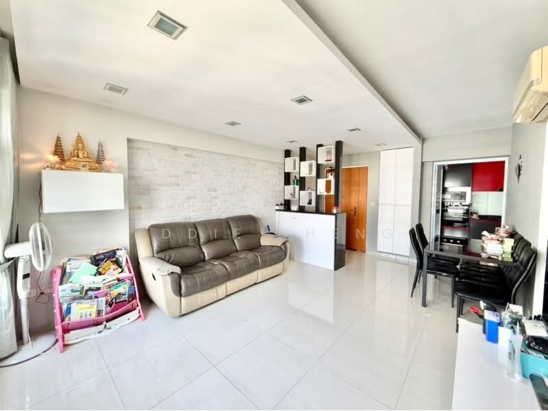 868A Tampines Avenue 8, 868A Tampines Avenue 8, 3 Bedrooms, 990 sqft, HDB Flat For Sale, by Eddie Cheng, 500155861 - PropertyGuru.com.sg