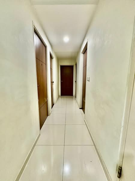 347A Yishun Avenue 11, 347A Yishun Avenue 11, 3 Bedrooms, 1,206 sqft, HDB Flat For Sale, by Kavin Kuah, 500155869 - Corridor - PropertyGuru.com.sg