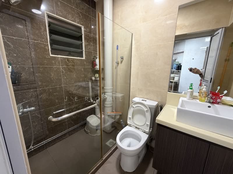 192C Rivervale Drive, 192C Rivervale Drive, 3 Bedrooms, 1,238 sqft, HDB Flat For Sale, by Jerome Tee, 500155882 - Bathroom - PropertyGuru.com.sg
