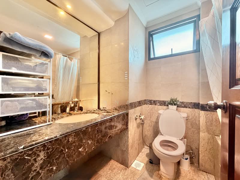Mirage Tower, 80 Kim Seng Road, 2 Bedrooms, 958 sqft, Condominium For Rent, by Adrienna Siew, 500155883 - Bathroom - PropertyGuru.com.sg