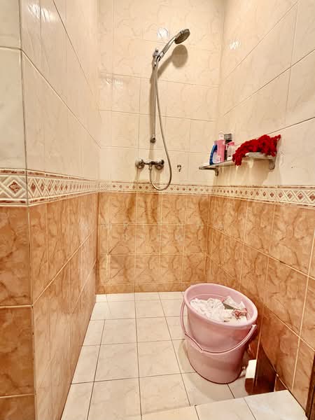 Mirage Tower, 80 Kim Seng Road, 2 Bedrooms, 958 sqft, Condominium For Rent, by Adrienna Siew, 500155883 - Bathroom - PropertyGuru.com.sg