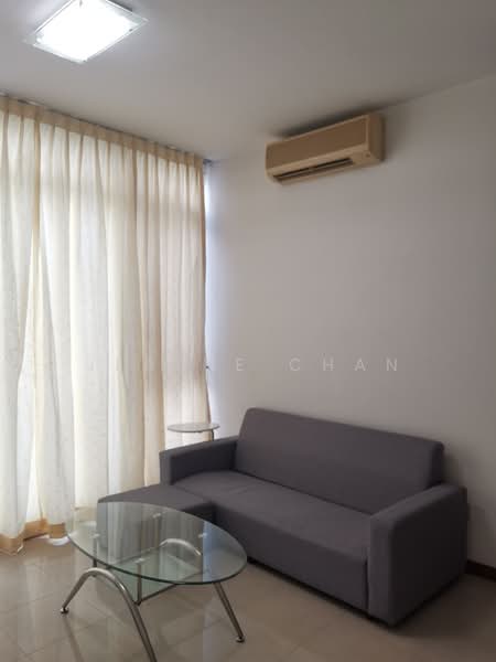 The Lakeshore, 33 Jurong West Street 41, 2 Bedrooms, 926 sqft, Condominium For Rent, by Jerene Chan, 500155886 - Living Room - PropertyGuru.com.sg