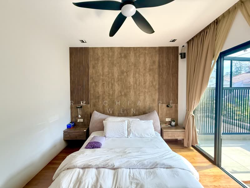 Almost New Inter For Sale - Move In Condition, Conway Grove/ Chiselhurst Grove/ Coniston Grove, 5 Bedrooms, 3,700 sqft, Terraced House For Sale, by Marc Chia Peng Wen, 500155907 - Bedroom - PropertyGuru.com.sg