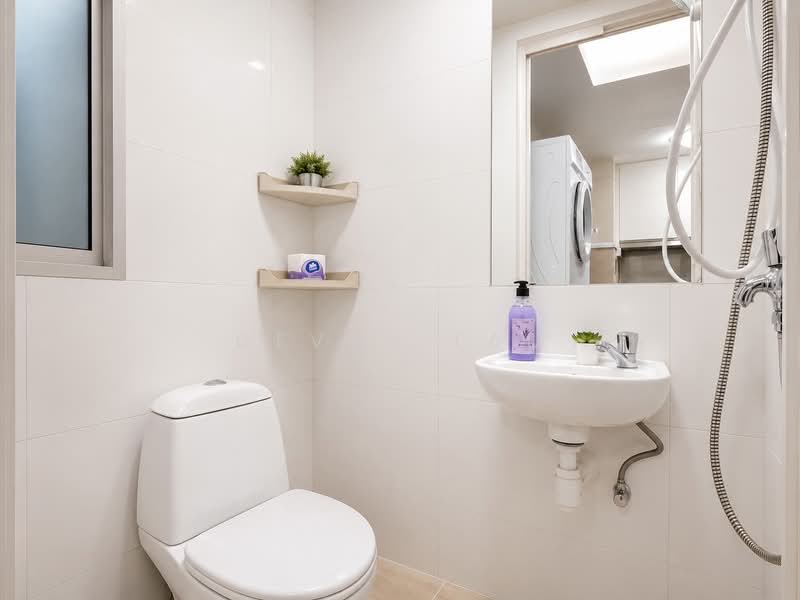 Caspian, 52 Lakeside Drive, Room Rental, 150 sqft, Condominium For Rent, by Gevan Lau, 500155915 - Bathroom - PropertyGuru.com.sg