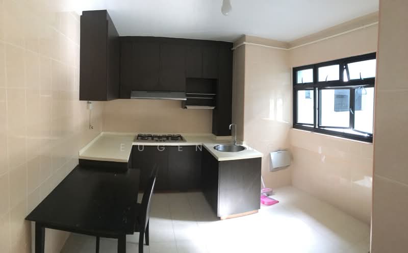 304 Ubi Avenue 1, 304 Ubi Avenue 1, 2 Bedrooms, 678 sqft, HDB Flat For Sale, by Eugene Ng, 500155924 - Kitchen - PropertyGuru.com.sg