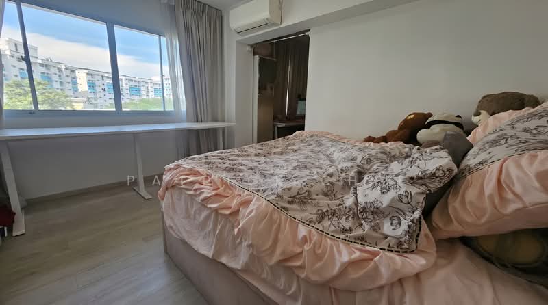 351 Tampines Street 33, 351 Tampines Street 33, 3 Bedrooms, 1,130 sqft, HDB Flat For Sale, by Patrick Chee, 500155926 - Bedroom - PropertyGuru.com.sg