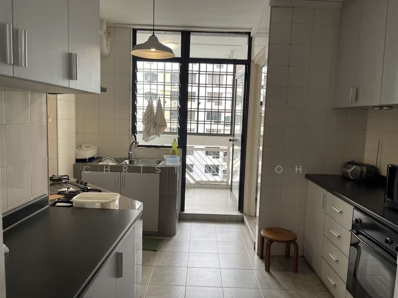 38 Cambridge Road, 38 Cambridge Road, 3 Bedrooms, 1,291 sqft, HDB Flat For Sale, by Christina Loh, 500155953 - Kitchen - PropertyGuru.com.sg