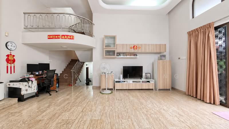 D19 Rare BIG Plot Freehold 3-Storey Semi-D, Off Upper Serangoon Road, 6 Bedrooms, 4,630 sqft, Semi-Detached House For Sale, by Peck Chai Ping, 500155954 - Living Room - PropertyGuru.com.sg