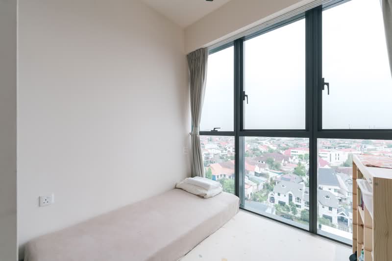 The Garden Residences, , 3 Bedrooms, 904 sqft, Condominium For Sale, by Wesley Lee, 500155959 - Bedroom - PropertyGuru.com.sg