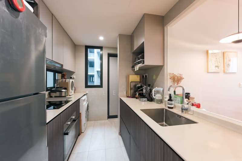The Garden Residences, , 3 Bedrooms, 904 sqft, Condominium For Sale, by Wesley Lee, 500155959 - Kitchen - PropertyGuru.com.sg
