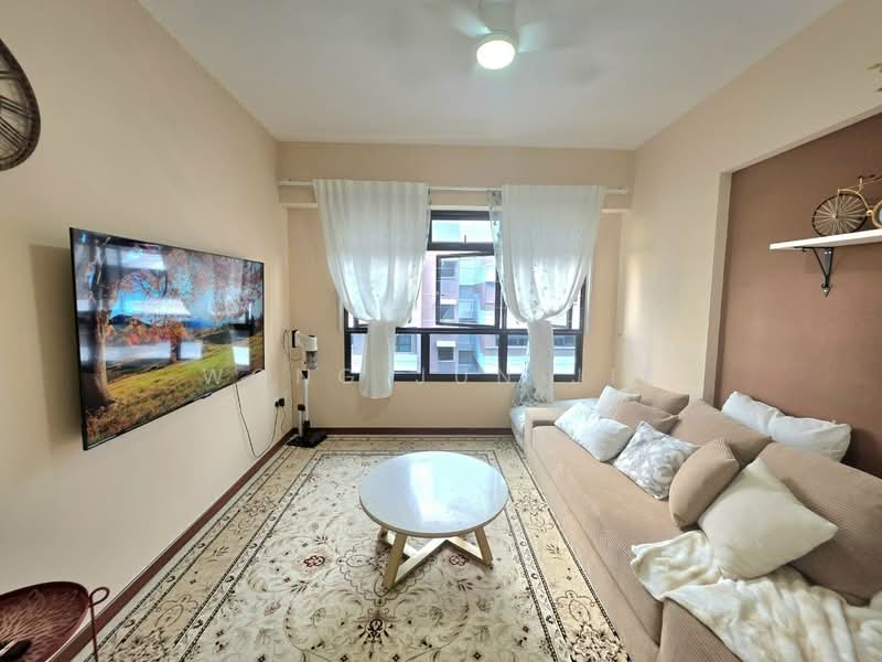 118A Canberra Crescent, 118A Canberra Crescent, 3 Bedrooms, 990 sqft, HDB Flat For Sale, by Wong Jun Jie, 500155972 - Living Room - PropertyGuru.com.sg