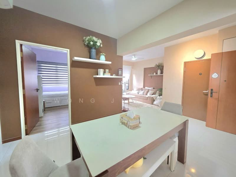 118A Canberra Crescent, 118A Canberra Crescent, 3 Bedrooms, 990 sqft, HDB Flat For Sale, by Wong Jun Jie, 500155972 - Dining Room - PropertyGuru.com.sg