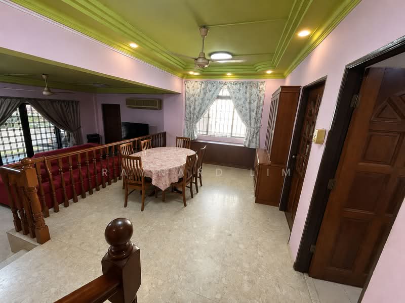 Hong San Walk, Hong San Walk, 6 Bedrooms, 3,743 sqft, Semi-Detached House For Sale, by Raynard Lim, 500155981 - Dining Room - PropertyGuru.com.sg