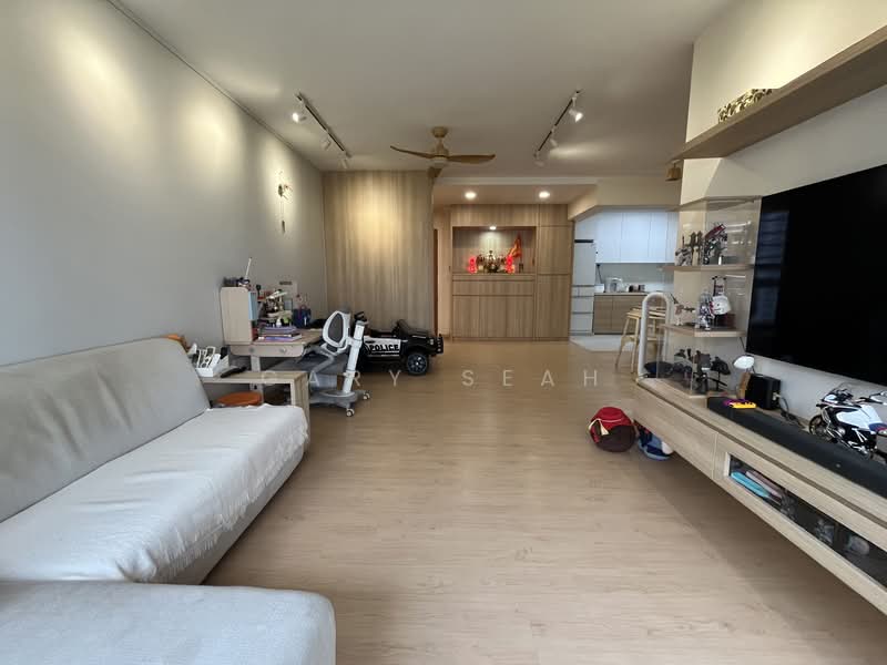 471A Fernvale Street, 471A Fernvale Street, 3 Bedrooms, 1,216 sqft, HDB Flat For Sale, by Gary Seah, 500155984 - Living Room - PropertyGuru.com.sg