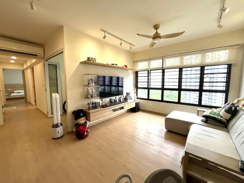 471A Fernvale Street, 471A Fernvale Street, 3 Bedrooms, 1,216 sqft, HDB Flat For Sale, by Gary Seah, 500155984 - Living Room - PropertyGuru.com.sg