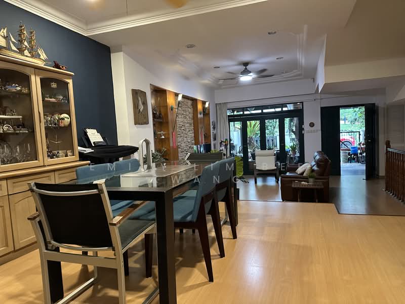 Parry Terrace, Parry Terrace, 4 Bedrooms, 2,750 sqft, Terraced House For Sale, by Emily Lim Bee Kwang, 500155997 - Living Room - PropertyGuru.com.sg