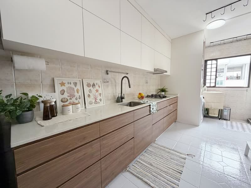 227 Pending Road, 227 Pending Road, 3 Bedrooms, 1,109 sqft, HDB Flat For Sale, by Sheryl Lim, 500155999 - Kitchen - PropertyGuru.com.sg