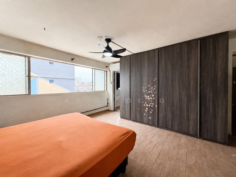 426 Bukit Batok West Avenue 2, 426 Bukit Batok West Avenue 2, 3 Bedrooms, 1,108 sqft, HDB Flat For Sale, by Adira Deng, 500156007 - Master Bedroom - PropertyGuru.com.sg