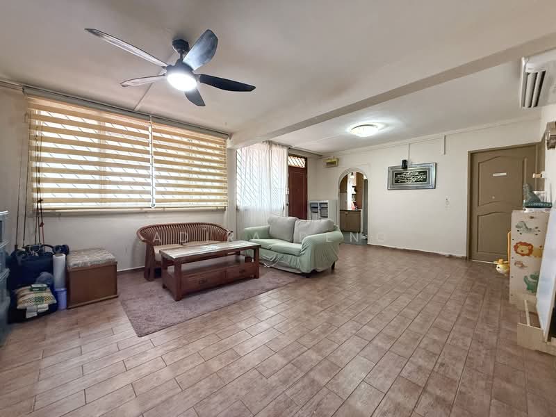 426 Bukit Batok West Avenue 2, 426 Bukit Batok West Avenue 2, 3 Bedrooms, 1,108 sqft, HDB Flat For Sale, by Adira Deng, 500156007 - Living Room - PropertyGuru.com.sg