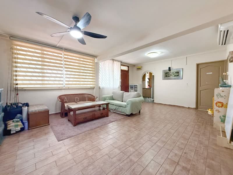 426 Bukit Batok West Avenue 2, 426 Bukit Batok West Avenue 2, 3 Bedrooms, 1,108 sqft, HDB Flat For Sale, by Adira Deng, 500156007 - Living Room - PropertyGuru.com.sg
