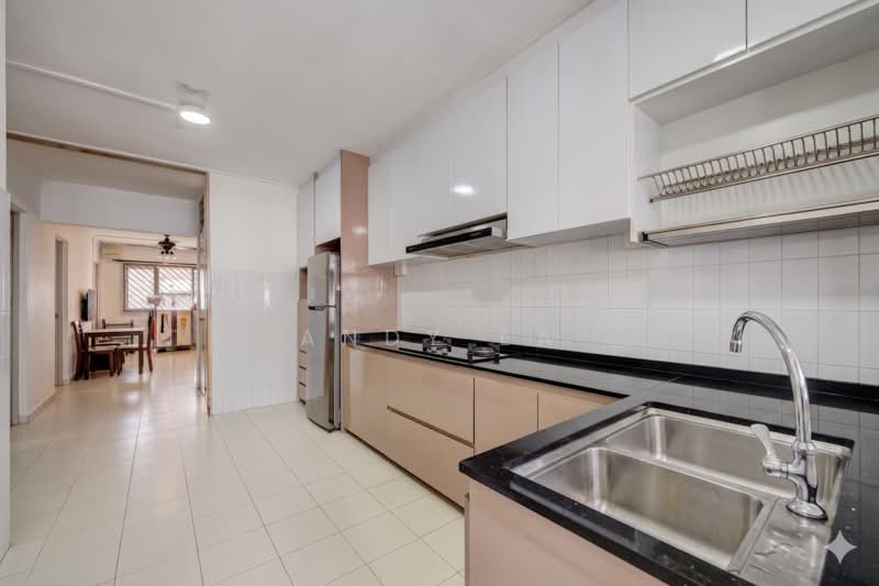 131 Cashew Road, 131 Cashew Road, 2 Bedrooms, 786 sqft, HDB Flat For Sale, by Andy Ea, 500156015 - Kitchen - PropertyGuru.com.sg