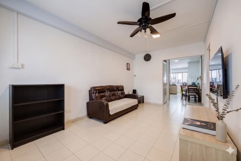 131 Cashew Road, 131 Cashew Road, 2 Bedrooms, 786 sqft, HDB Flat For Sale, by Andy Ea, 500156015 - Living Room - PropertyGuru.com.sg
