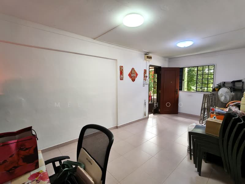 481 Jurong West Street 41, 481 Jurong West Street 41, 2 Bedrooms, 882 sqft, HDB Flat For Sale, by Melinda Choo, 500156018 - Living Room - PropertyGuru.com.sg